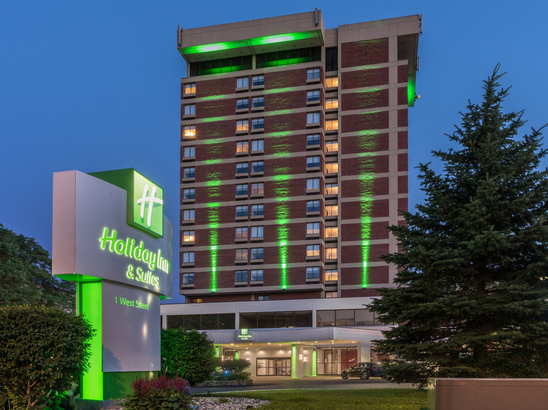 Holiday Inn & Suites Pittsfield-berkshires By IHG