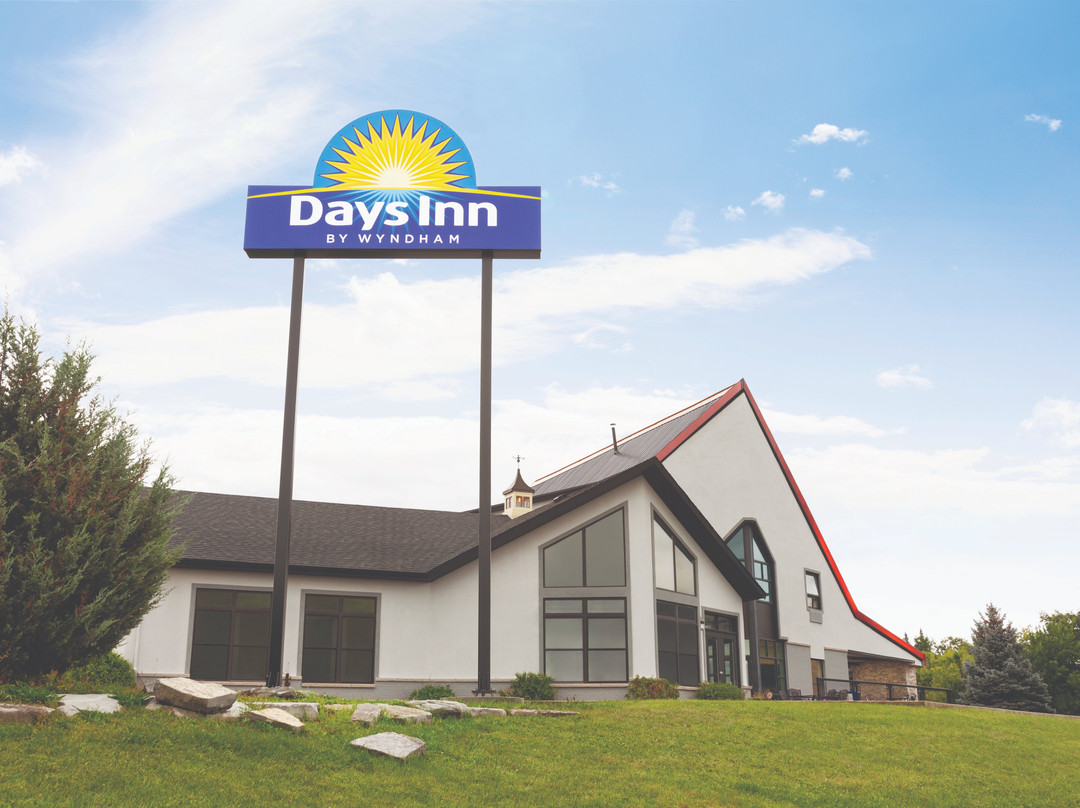 Days Inn By Wyndham Kingston