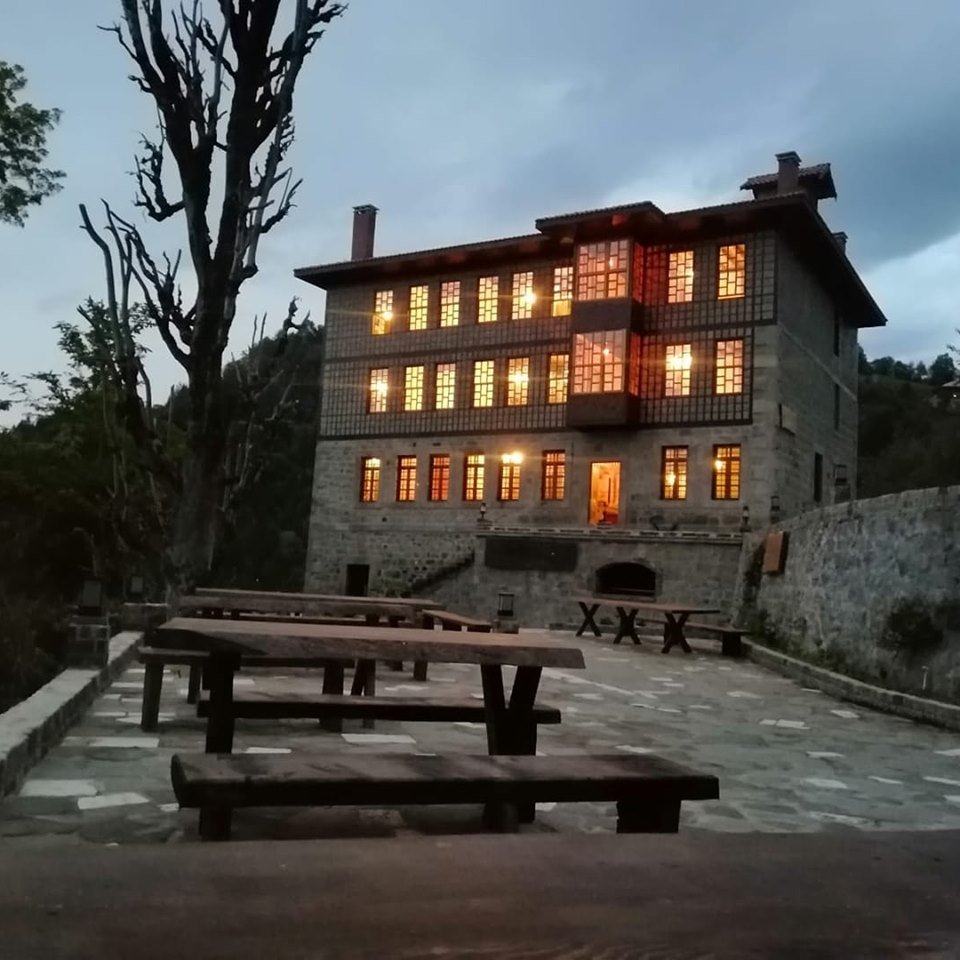 Dudi Konak-官方