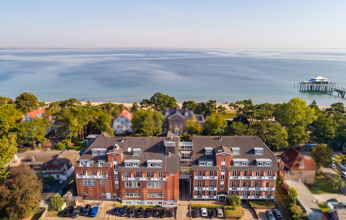 Country Hotel Timmendorfer Strand-官方