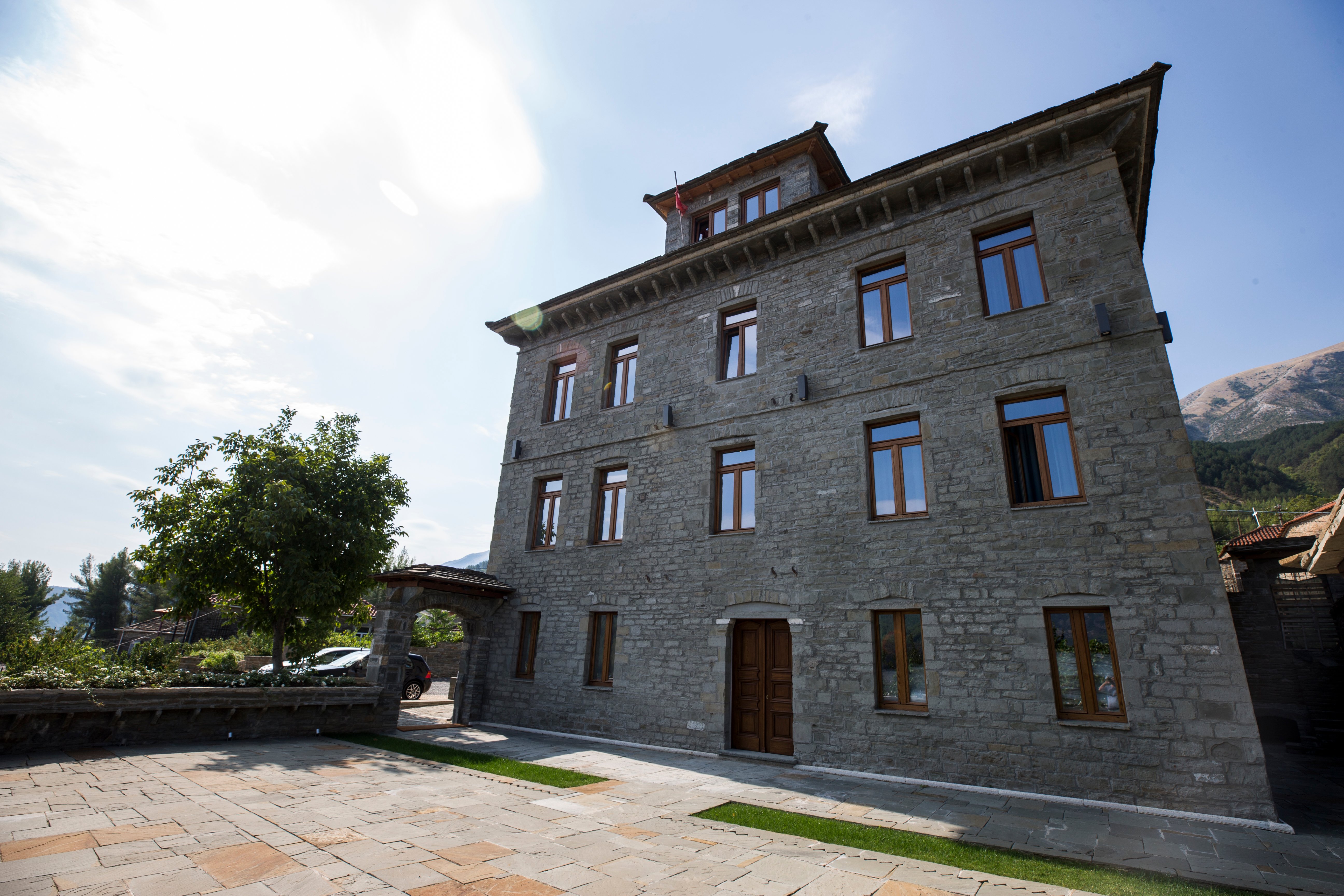 Villa Permet-官方