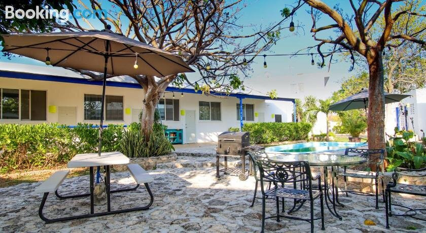 Bakab Hostel & Equestrian Amenities