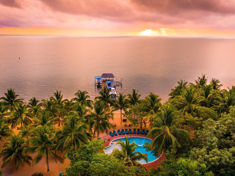 Hamanasi Adventure and Dive Resort