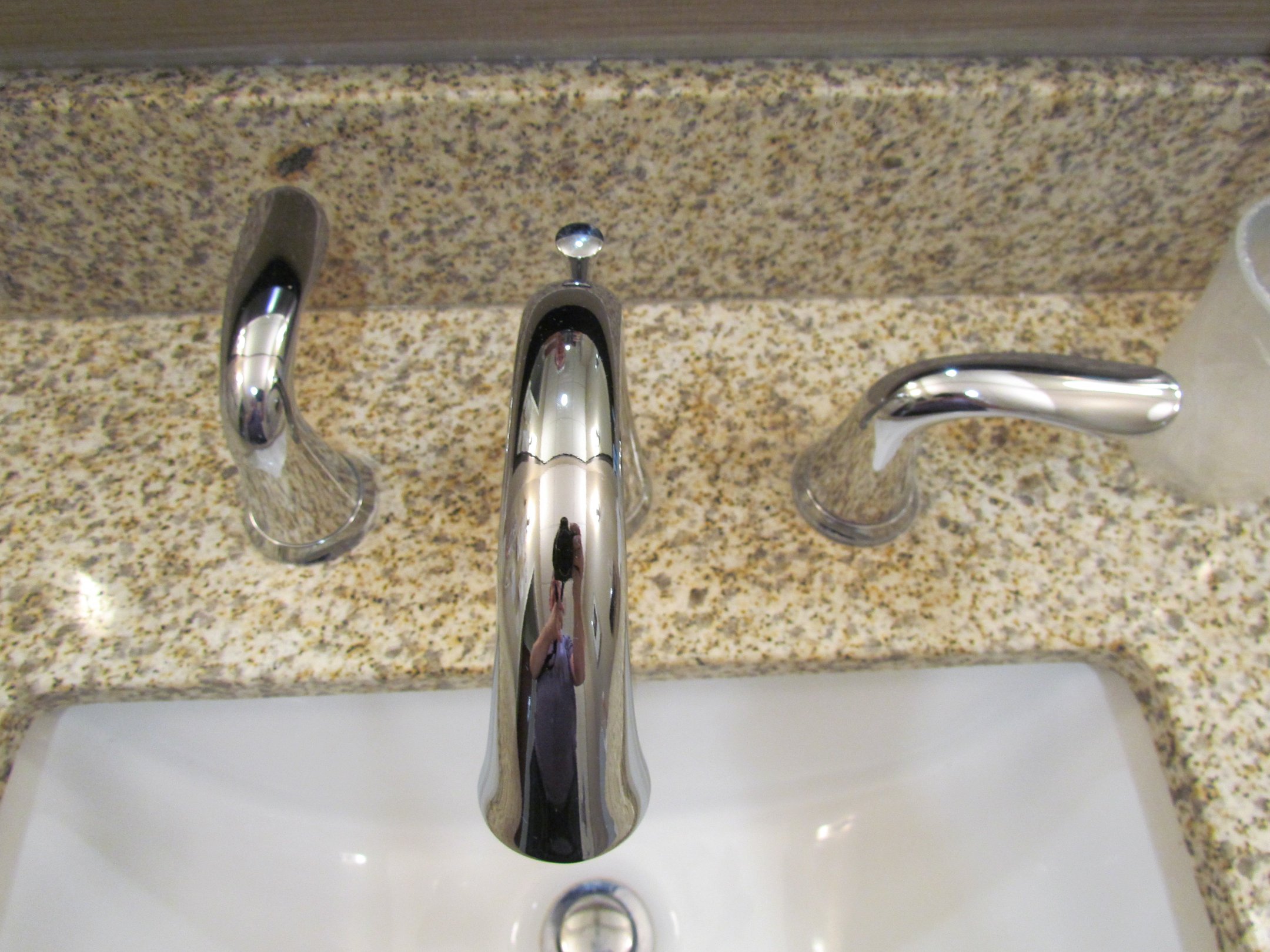 Comfort Suites Pecos-浴室