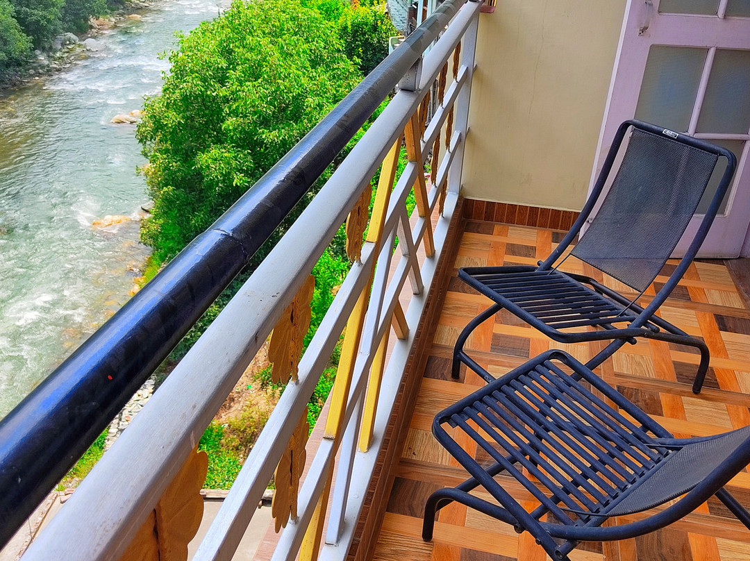Hotel Mansarovar