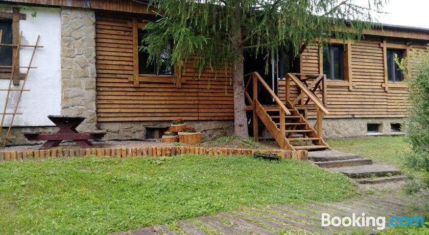 Pokoje, Karczma Skup Runa Lesnego