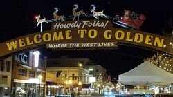 Clear Creek Whitewater Park-戈尔登必去景点