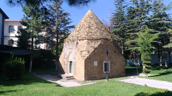 Hudavent Hatun Turbesi景点图片