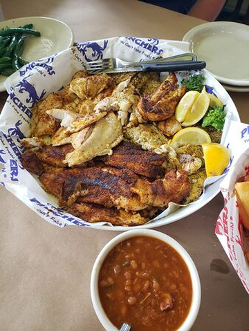 Outlaw Charters FMB-迈尔斯堡海滩必去景点