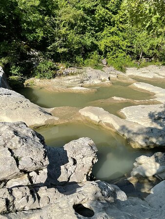 Kotli Waterfall-Kotli必去景点