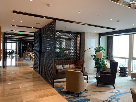 郑州希尔顿酒店主图