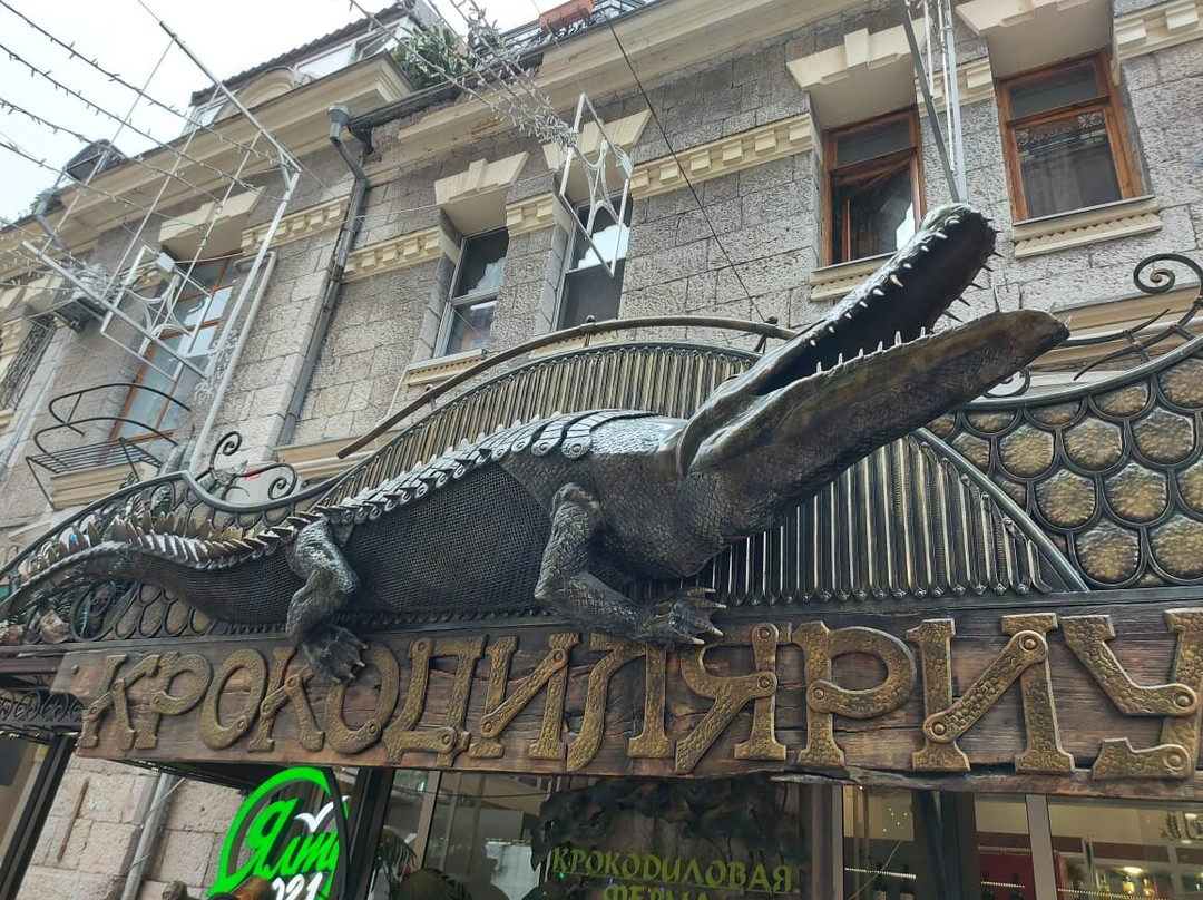Sculpture Crocodile-雅尔达必去景点
