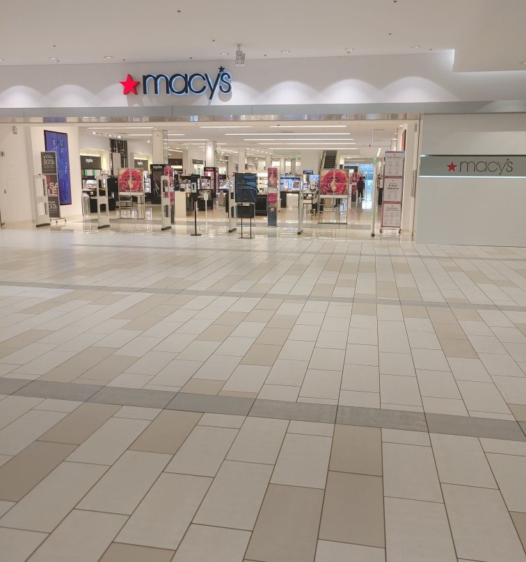 Westfield South Shore-Bay Shore必去景点