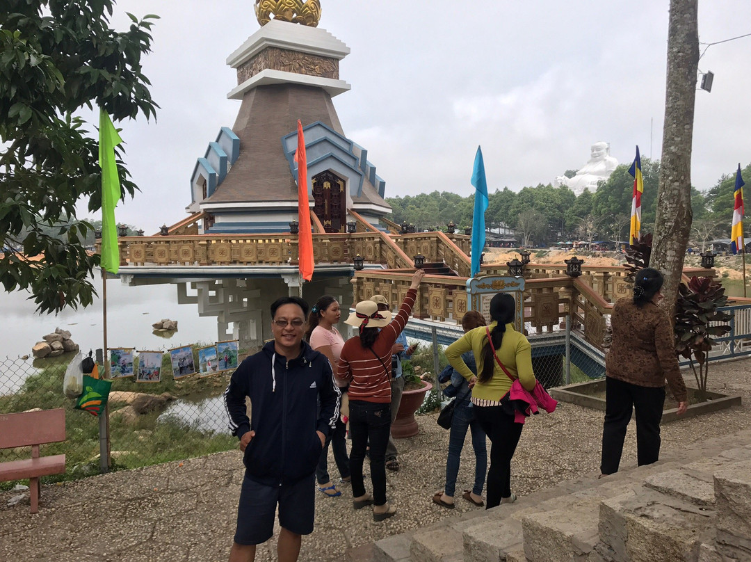 Big Buddha Temple-Tinh Bien必去景点