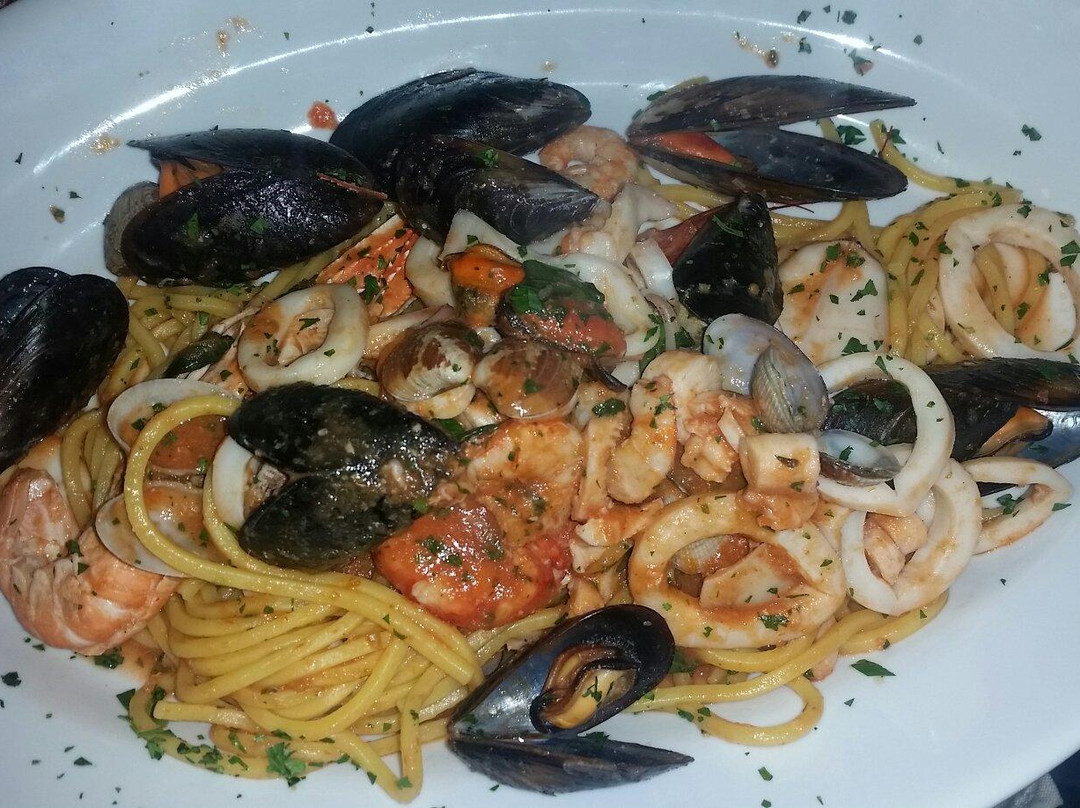 Villa d'Ogna餐馆和美食-Trattoria Centrale