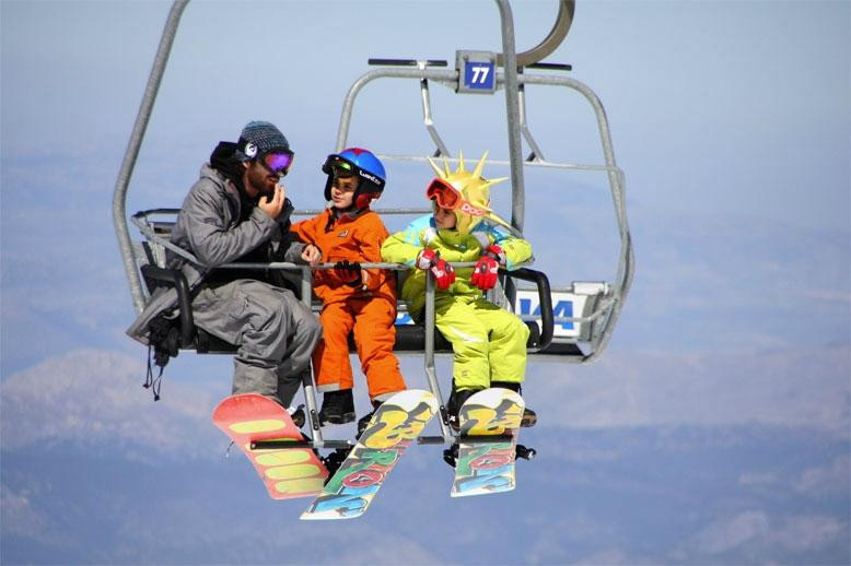 Escuela Universal Esqui & Snowboard景点图片