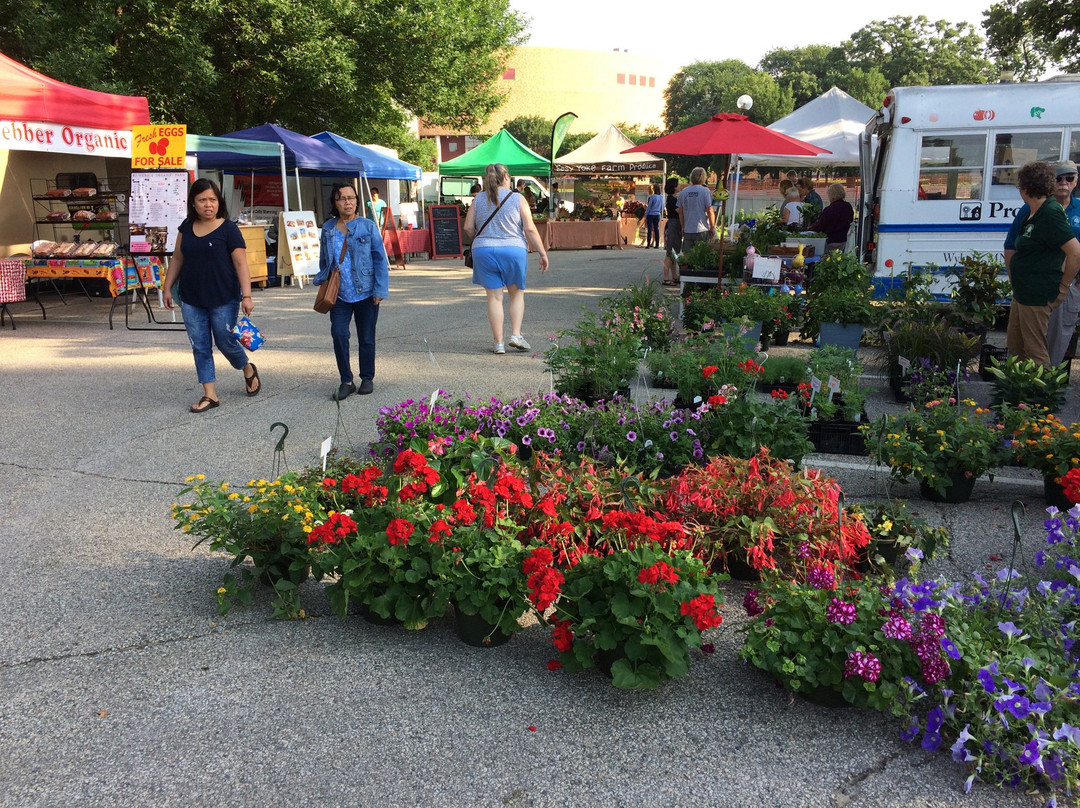 Rochester Downtown Farmer's Market景点图片
