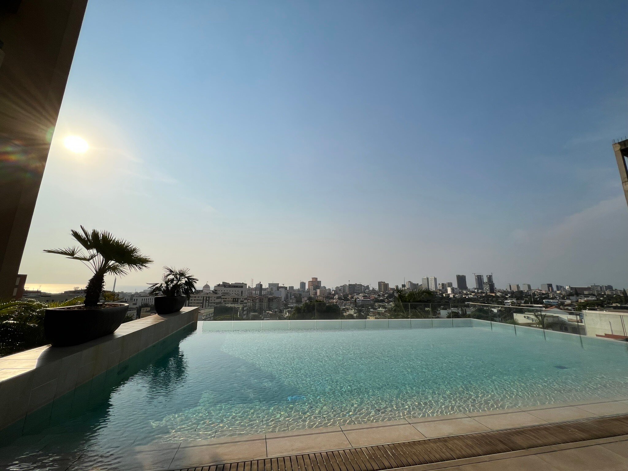 阿尔瓦拉德酒店-官方