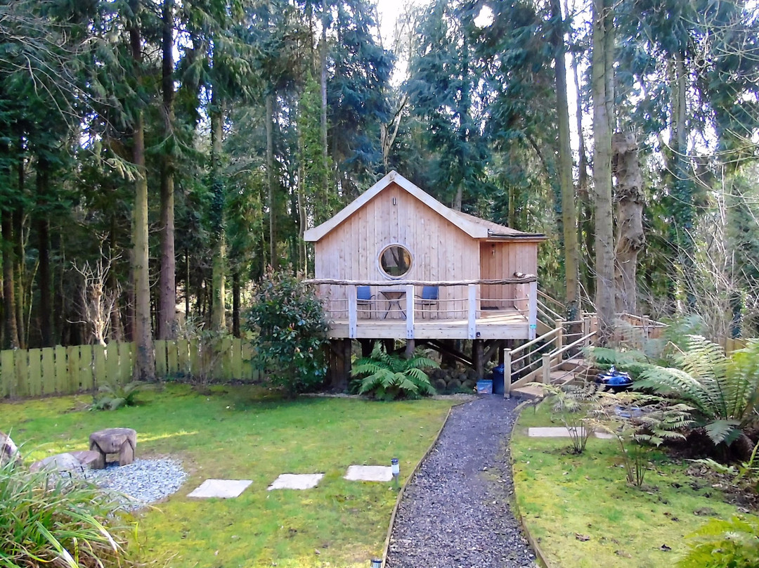Hinton Hideaways
