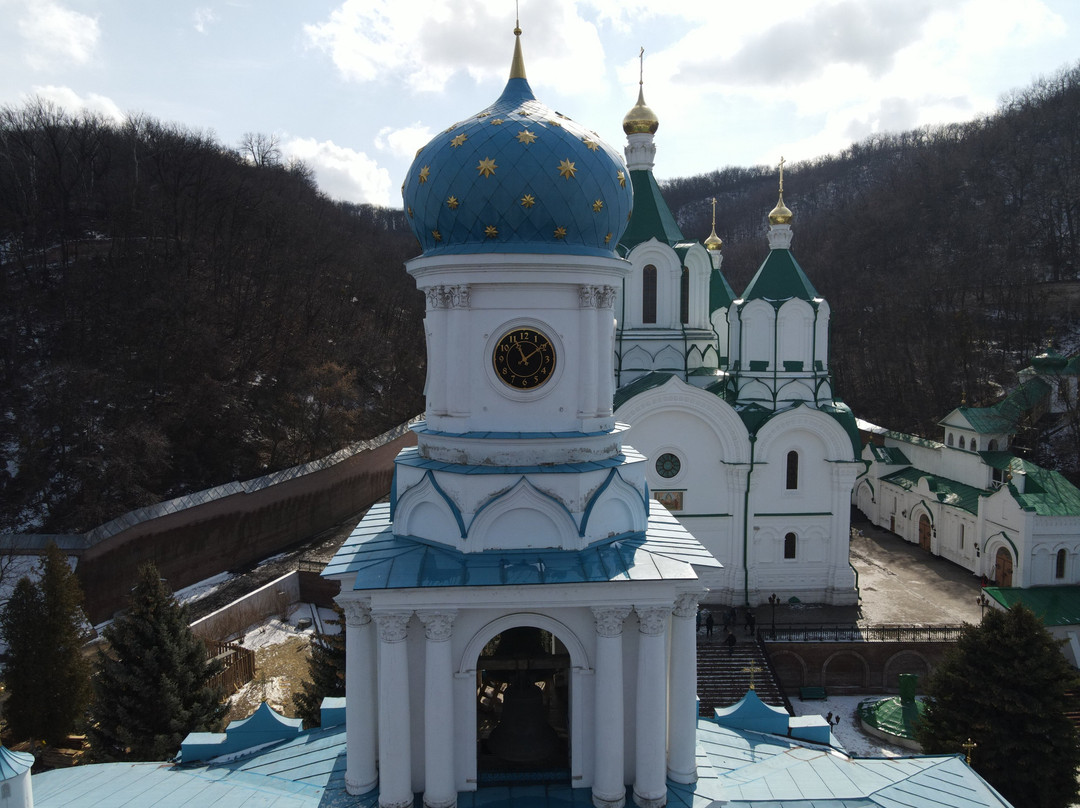 Sviatohirsk Lavra景点图片
