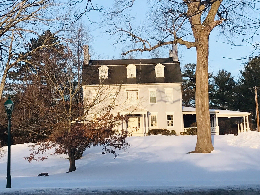 Simsbury 1820 House主图