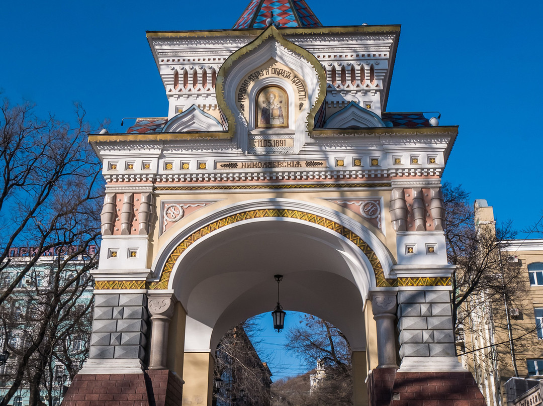 Nikolai's Triumphal Arch/ Arch of Prince Nicholas-海参崴必去景点