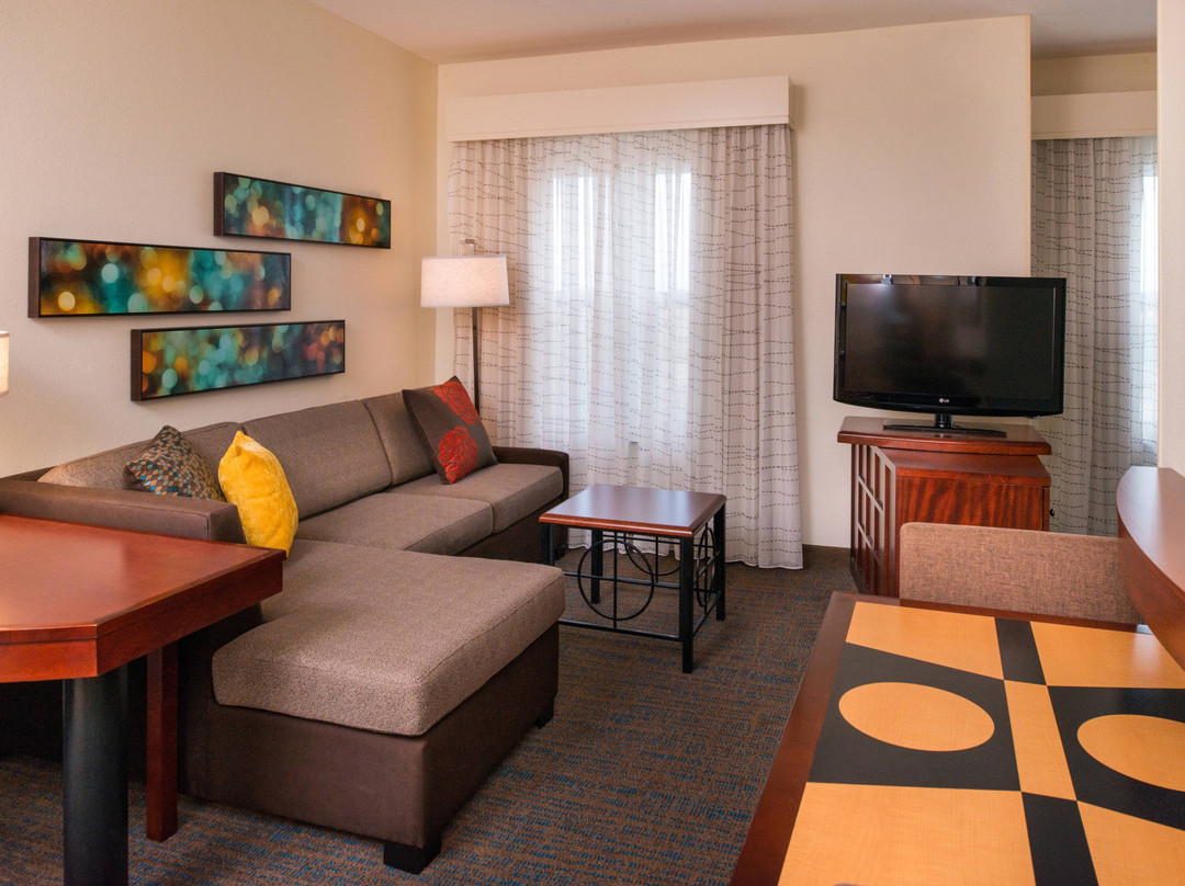 圣露西港原住客栈主图