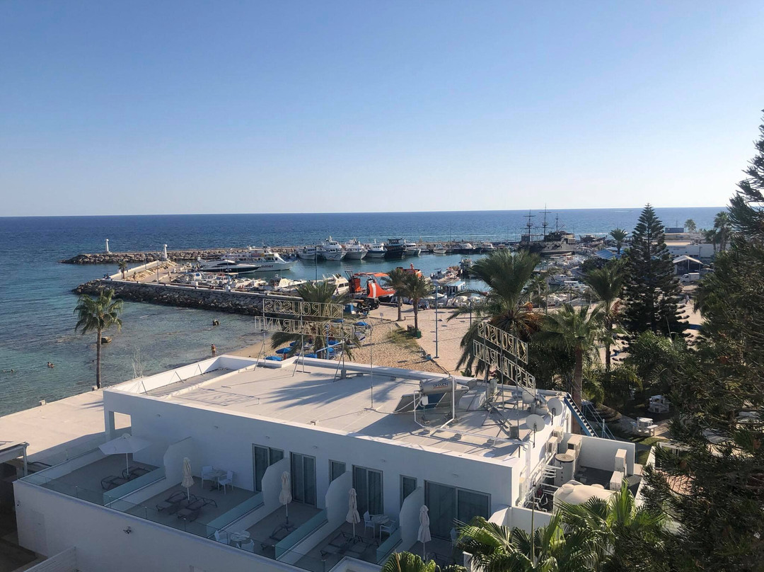 Okeanos Beach Boutique Hotel主图