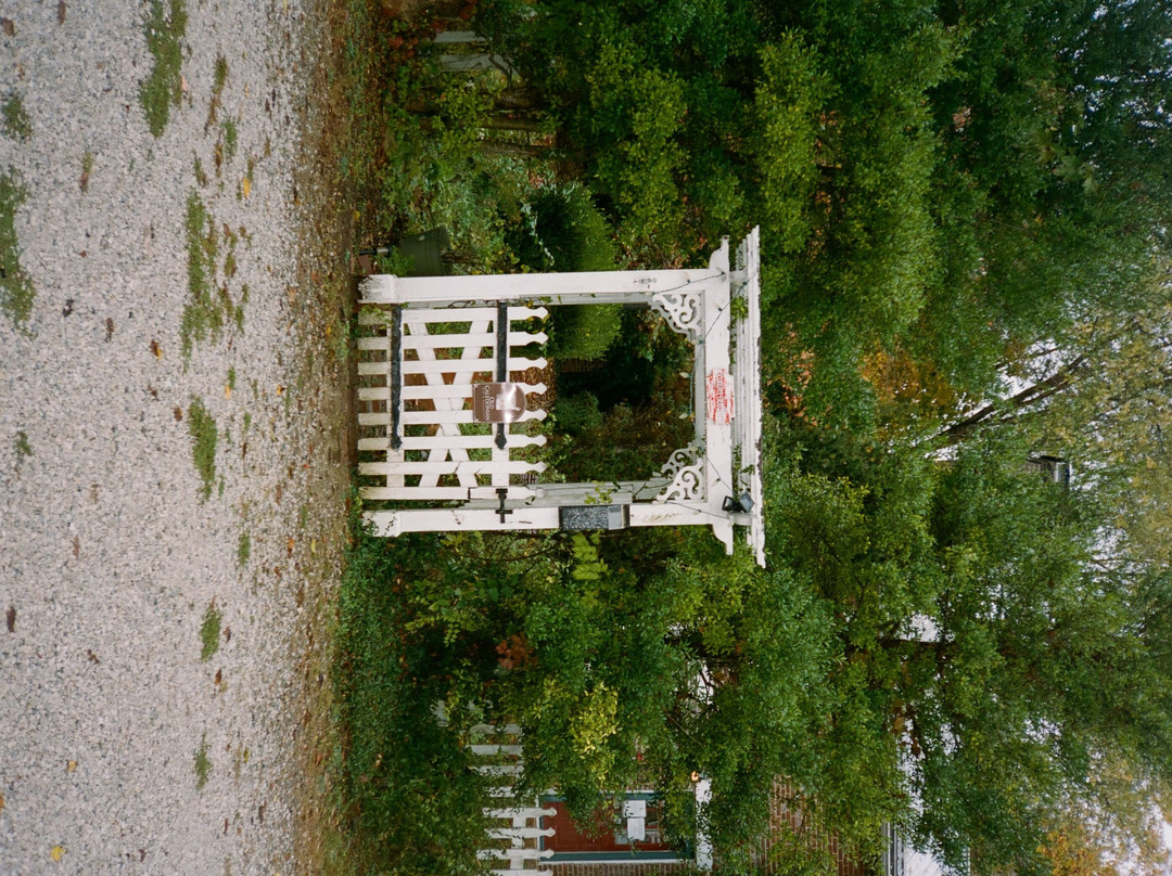 Old Caledonian Bed & Breakfast主图