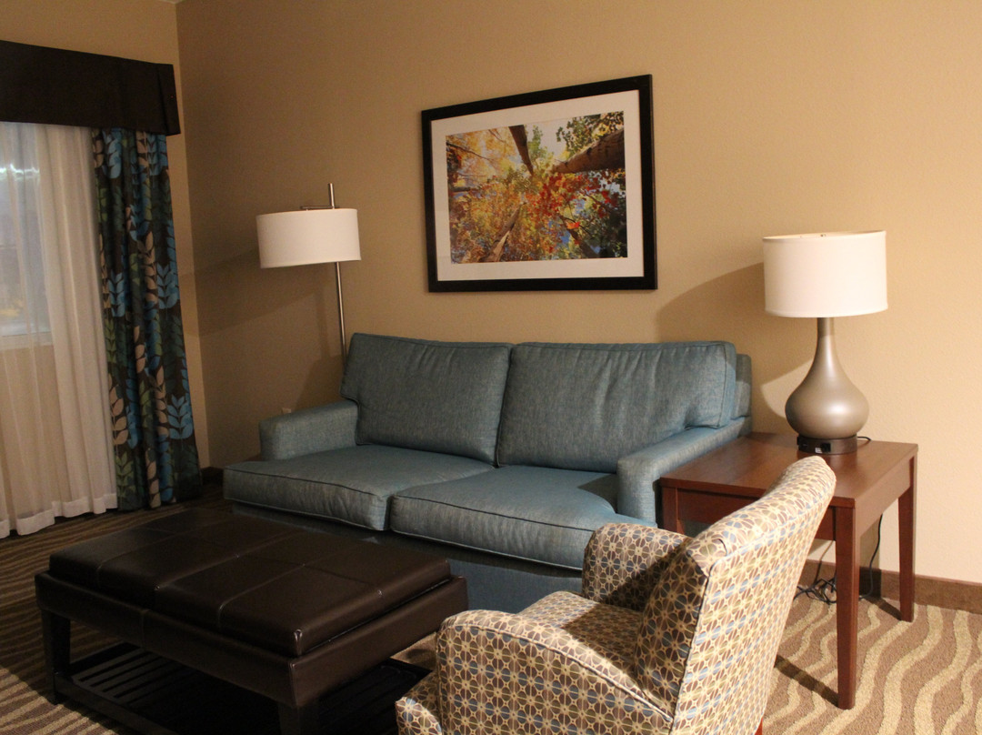 Holiday Inn & Suites Overland Park-West by IHG主图