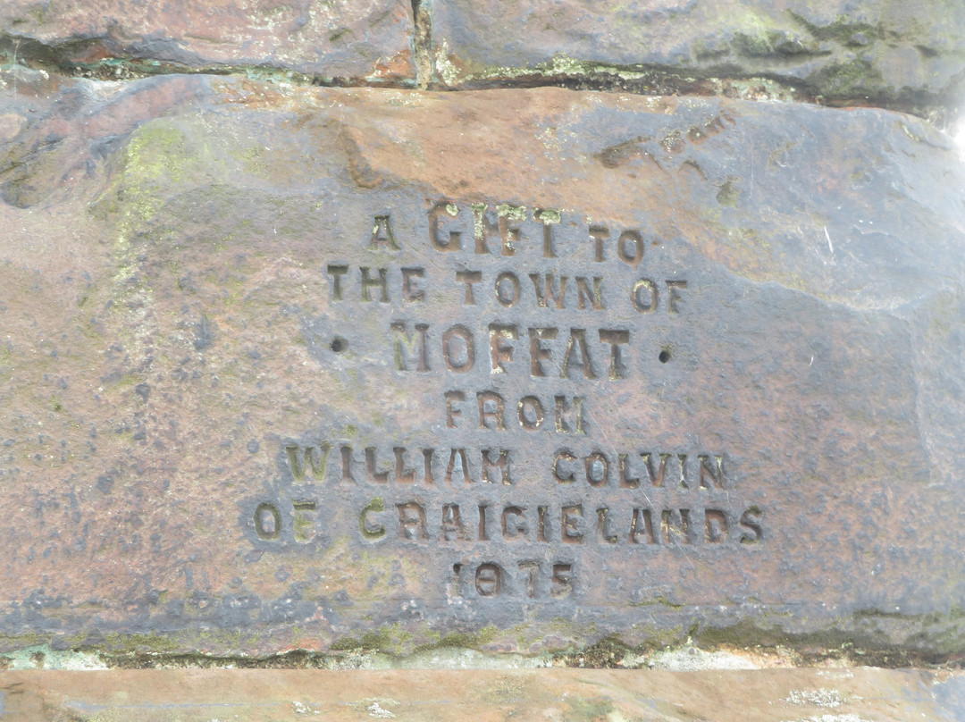 Colvin Fountain Moffat Ram-Moffat必去景点