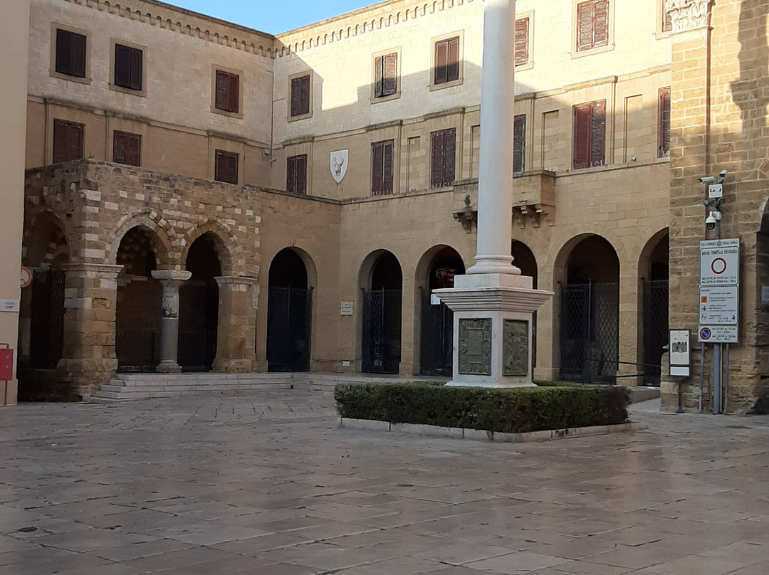 Portico dei Cavalieri Templari-布林迪西必去景点