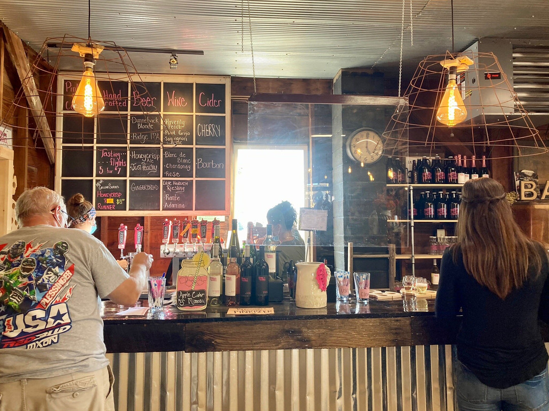 Ed Dunneback & Girls Farm Market-大急流市必去景点