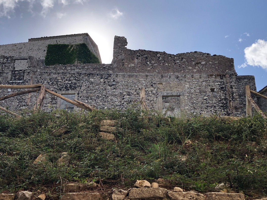I Ruderi del Monastero del Santissimo Salvatore-埃里切必去景点