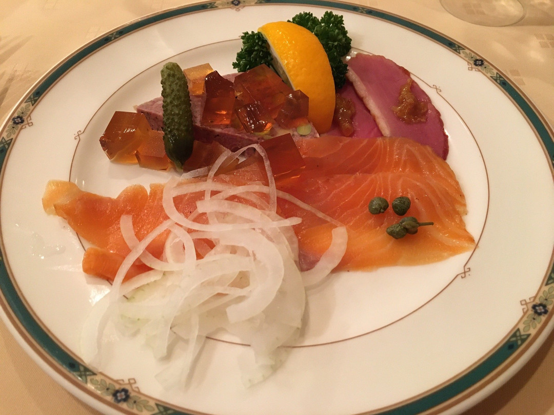 Auberge Birstror Figaro主图