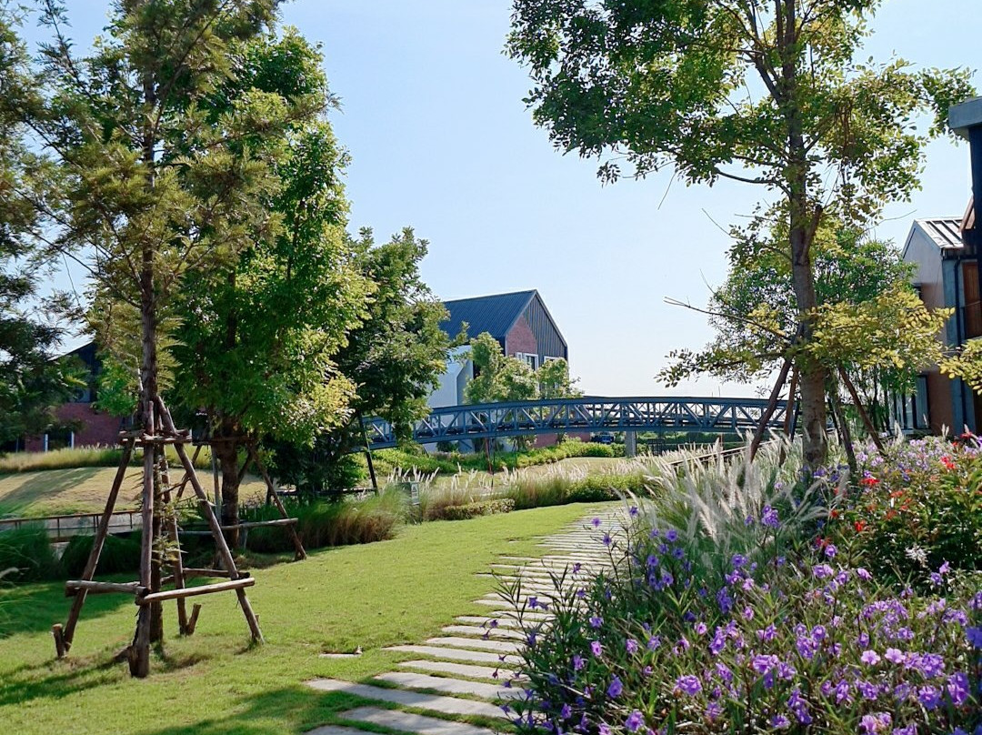 Saksiam Lakeside Resort主图