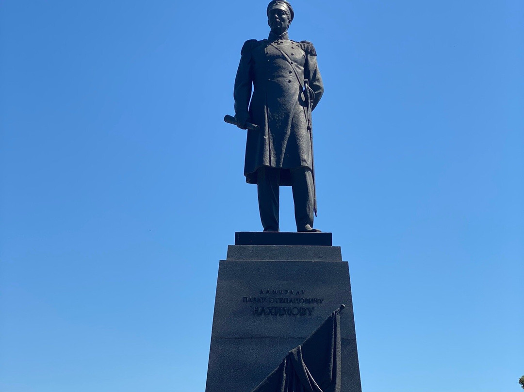 Admiral Nakhimov Monument景点图片