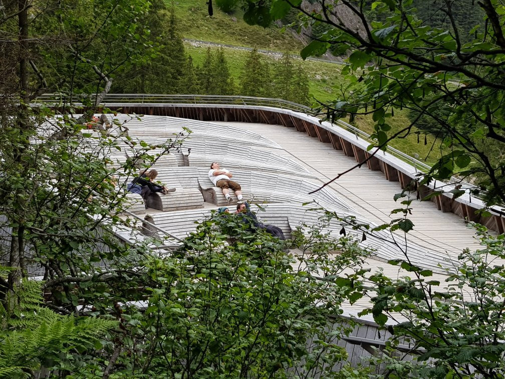 Grawa Waterfall景点图片