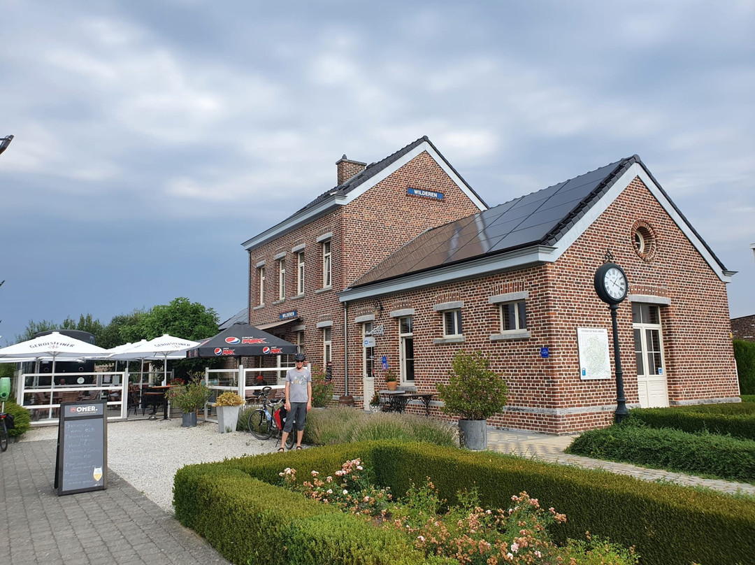 Gasthof De Statie主图