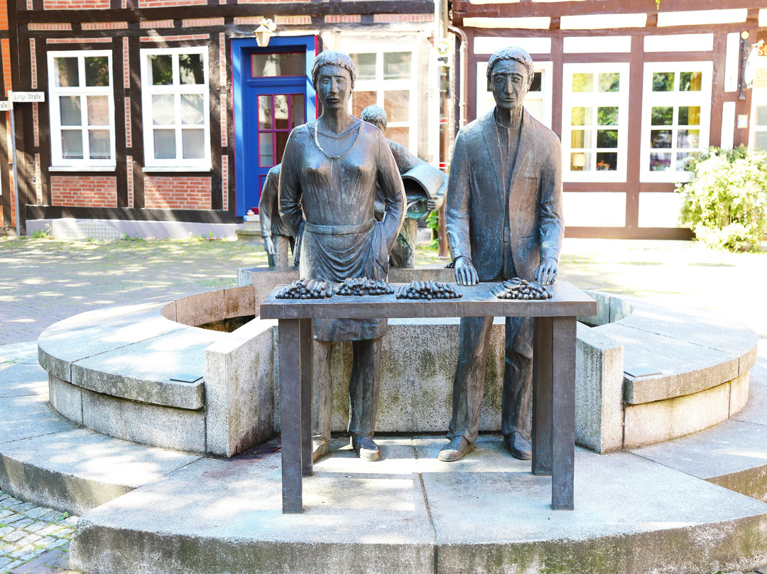Spargelbrunnen-Nienburg必去景点