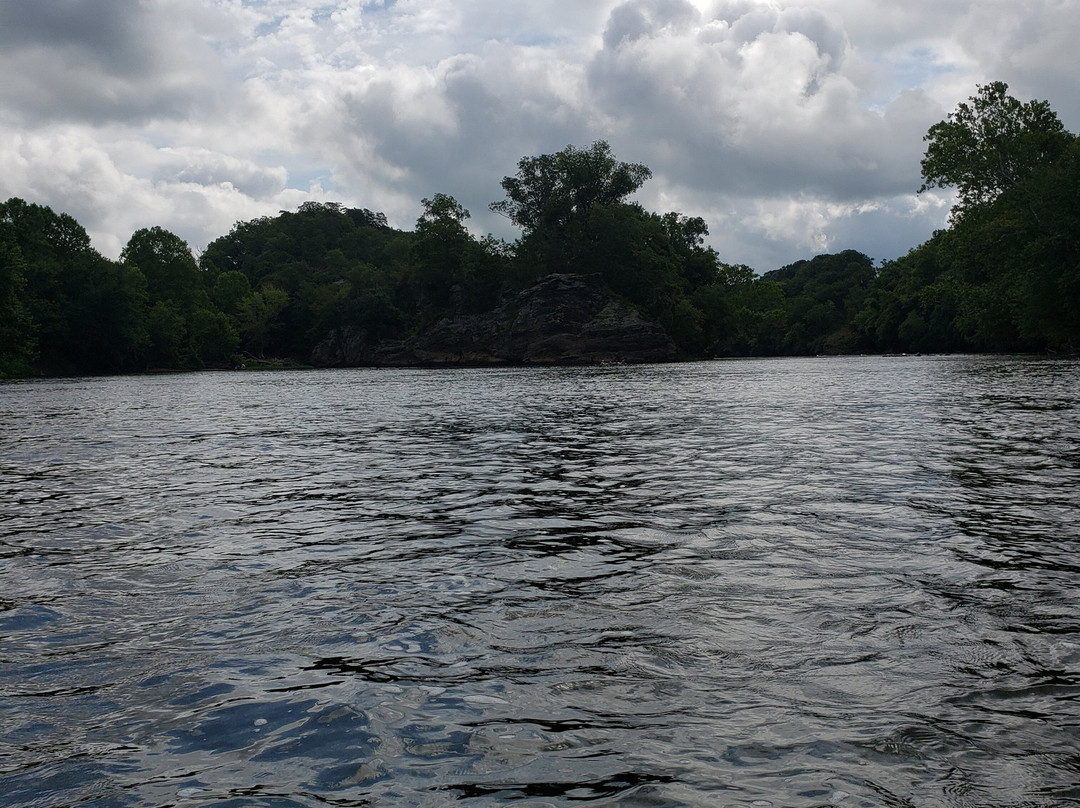 James River Reeling and Rafting-Scottsville必去景点