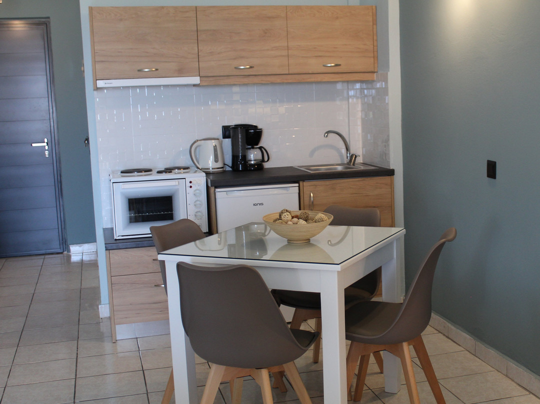 Poledas Apartments主图