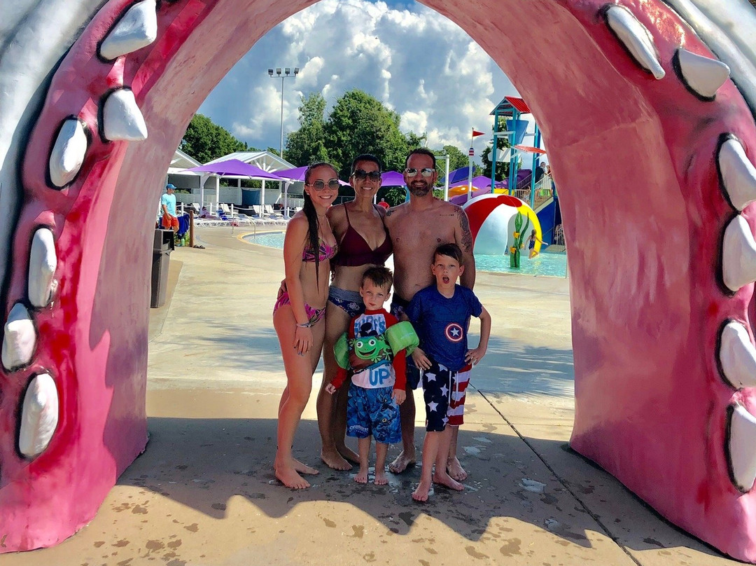 Summer Waves Water Park-吉柯岛必去景点