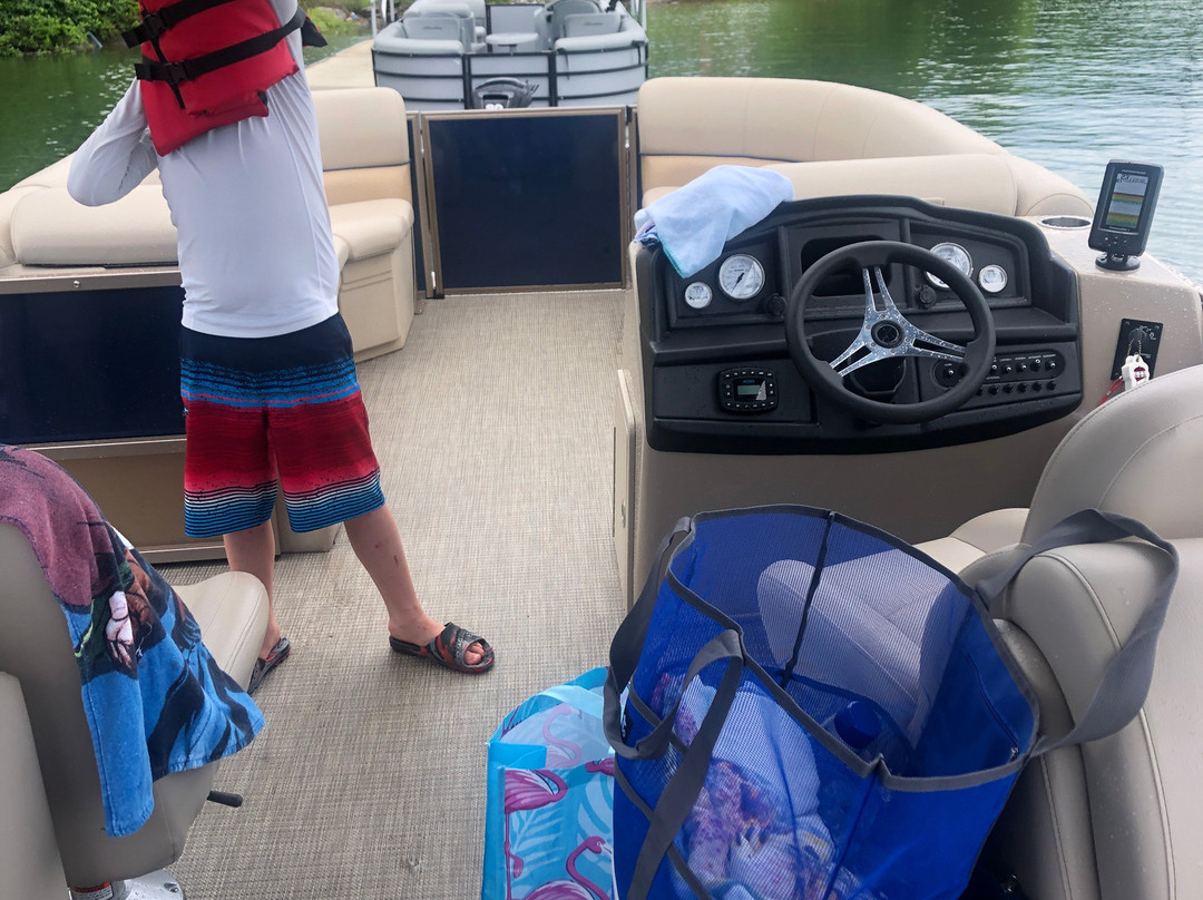 Lighthouse Pointe Marina-Dandridge必去景点