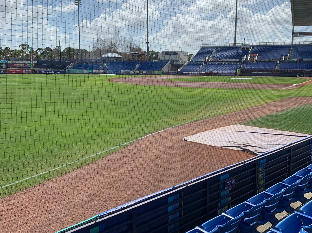 Clover Park-圣露西港必去景点
