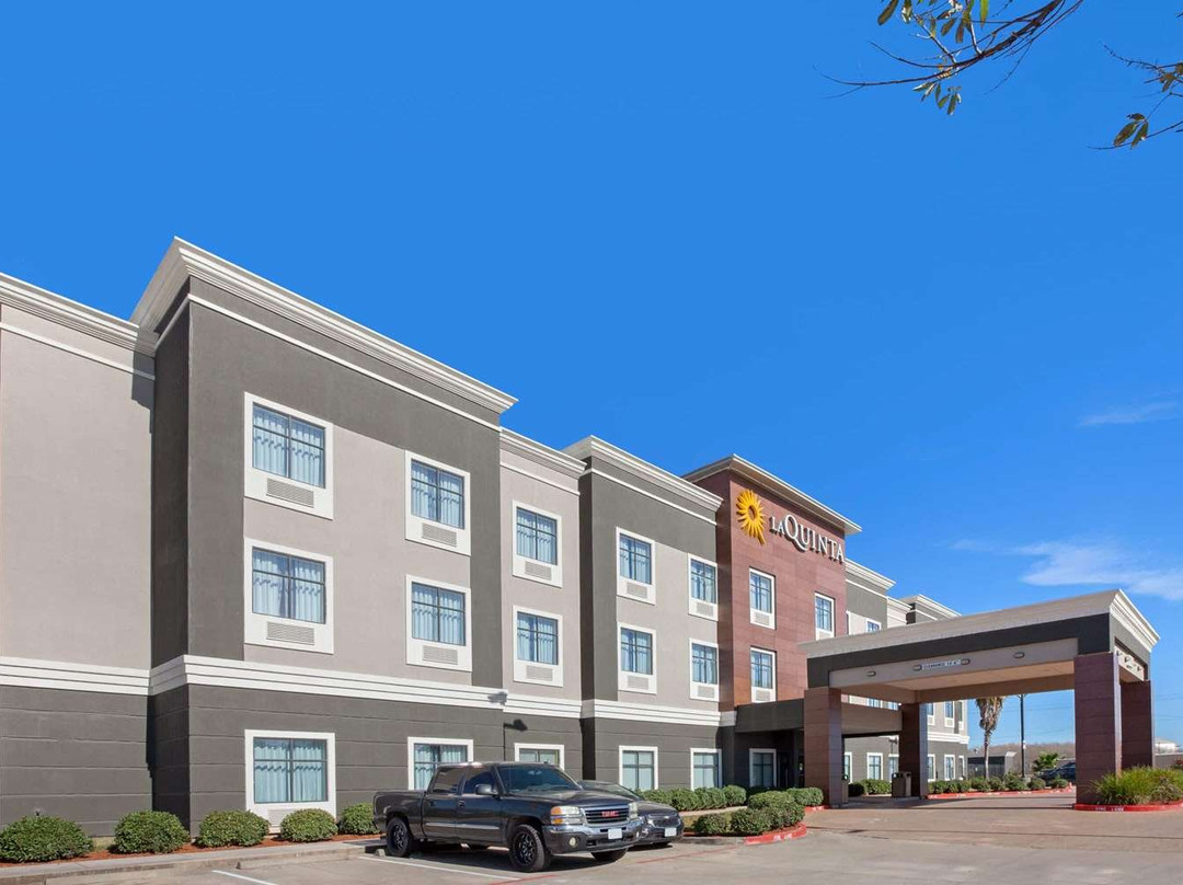 La Quinta Inn & Suites By Wyndham Pasadena North主图