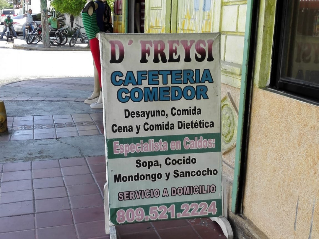 Plaza Enriquillo-Azua必去景点