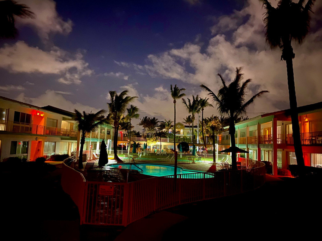 Sunrise Ocean Suites主图