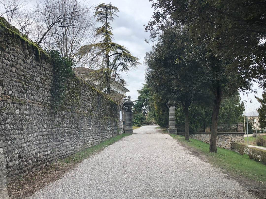 Villa Rigutti, Policreti-波代诺内必去景点