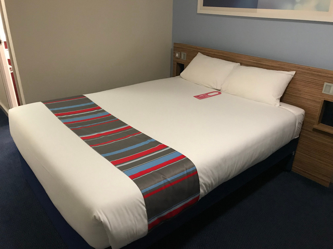 Travelodge Huddersfield主图